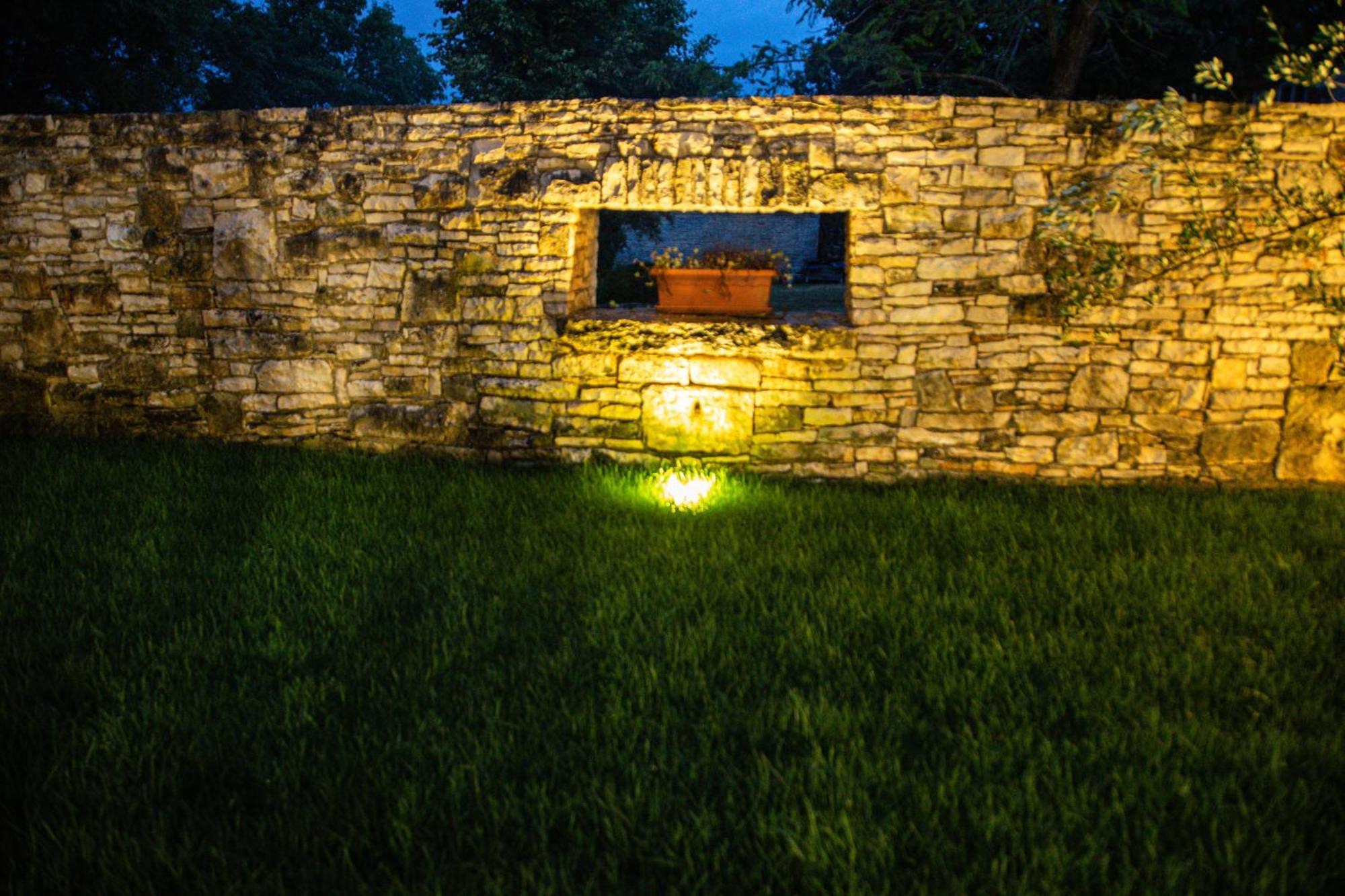 Vileta Juraga Bale Exterior photo