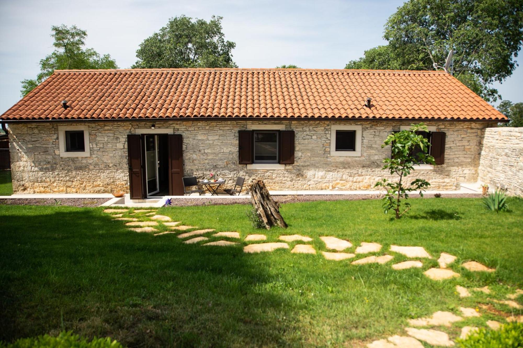 Vileta Juraga Bale Exterior photo