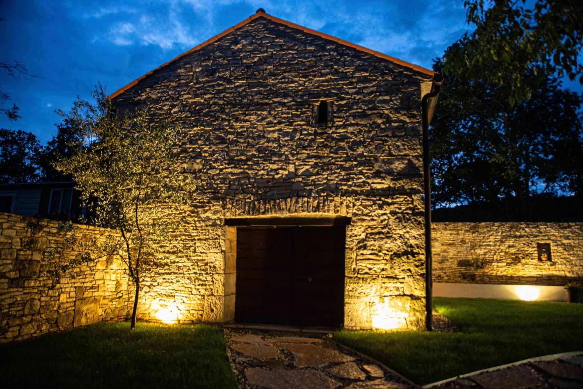 Vileta Juraga Bale Exterior photo